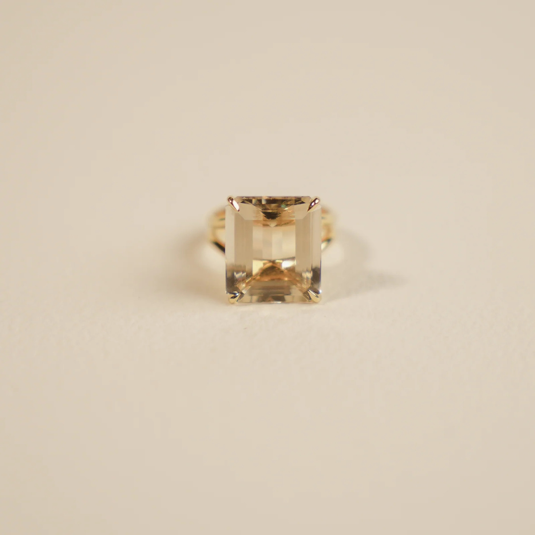 18kt Quartz Citrine Cocktail Solitaire Ring