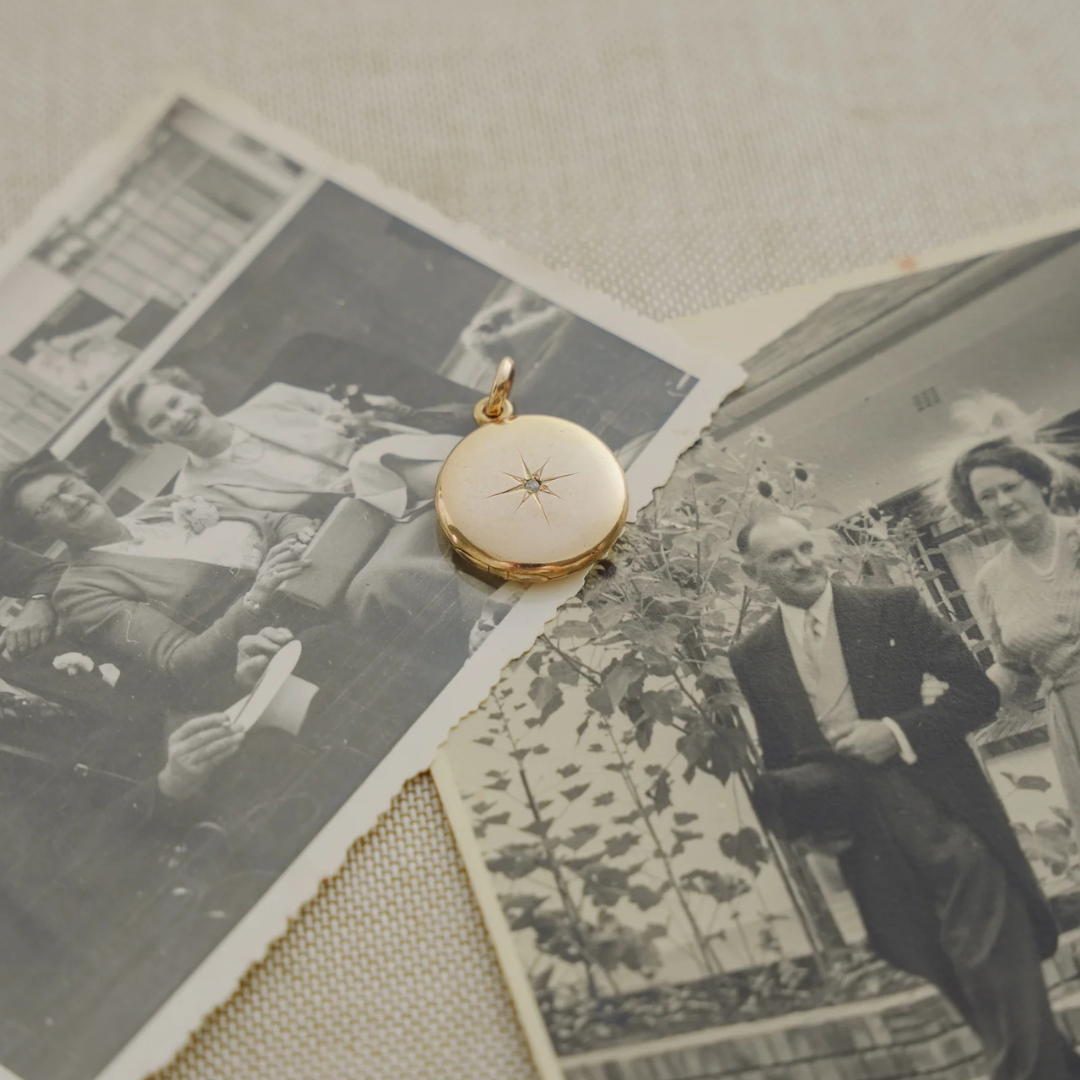 Victorian Shell Locket