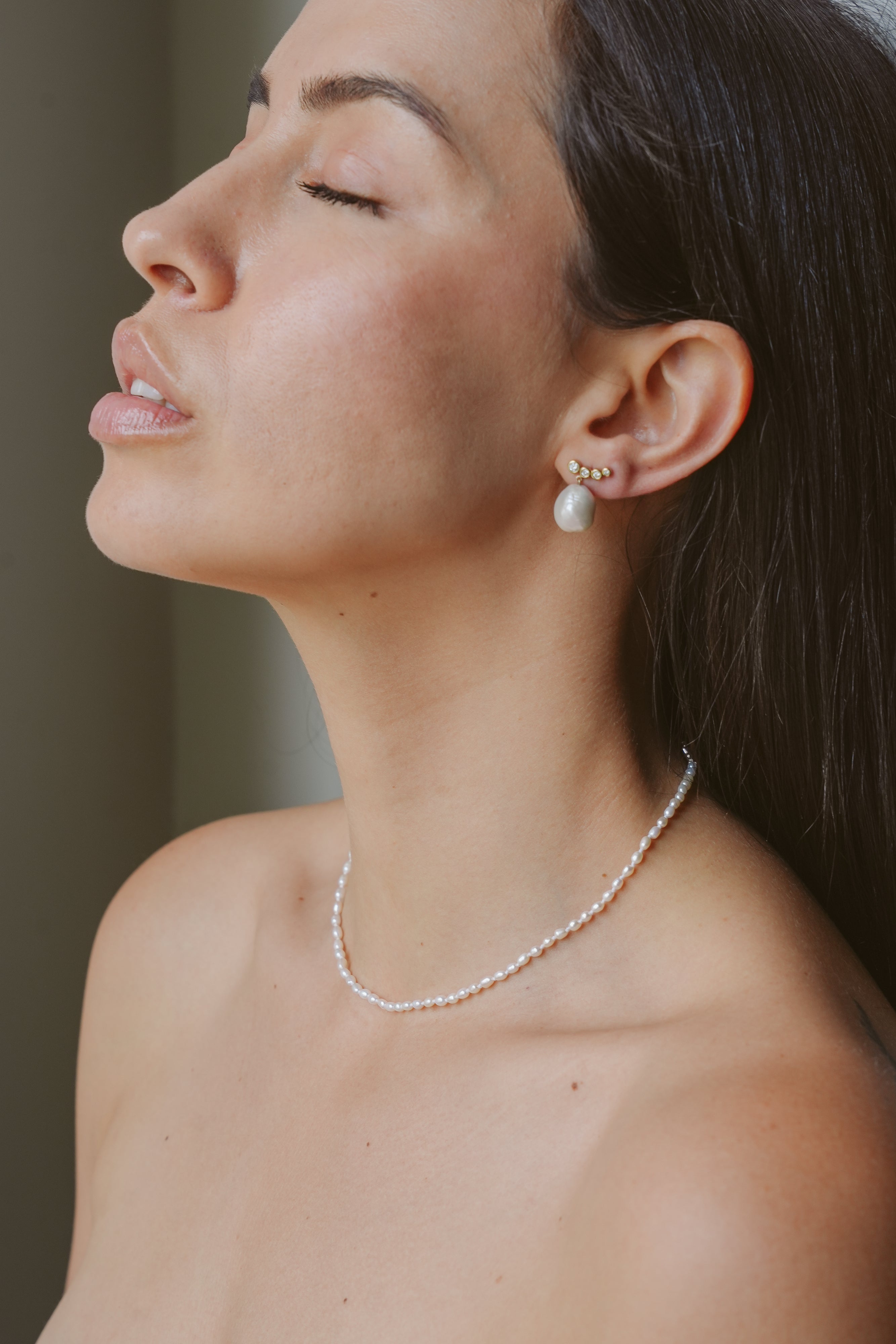 Classic Pearl Choker