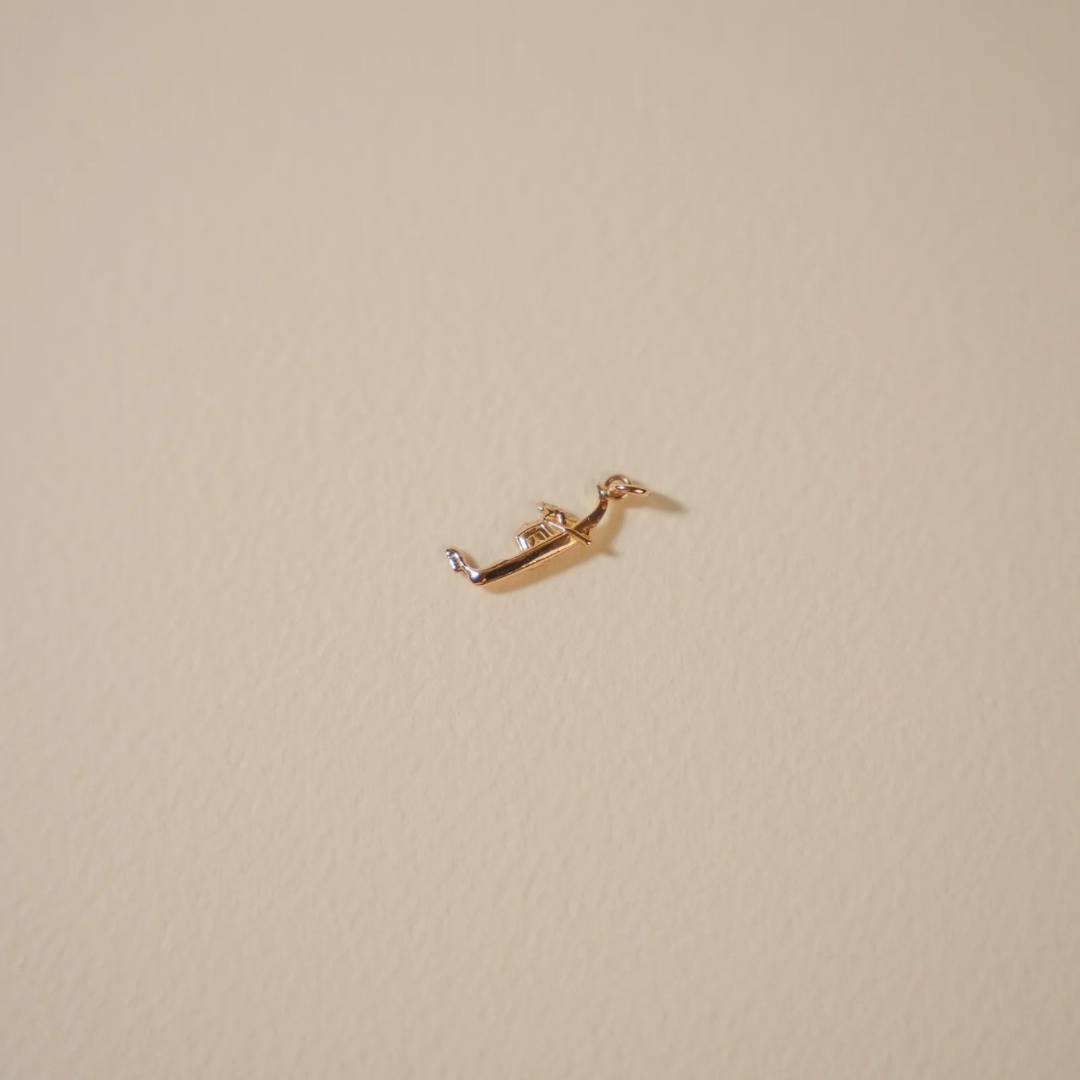 Solid 18ct Gold Gondola Charm