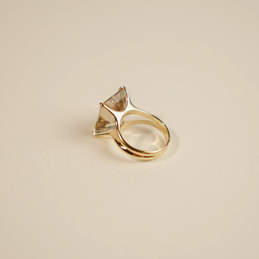 18kt Quartz Citrine Cocktail Solitaire Ring