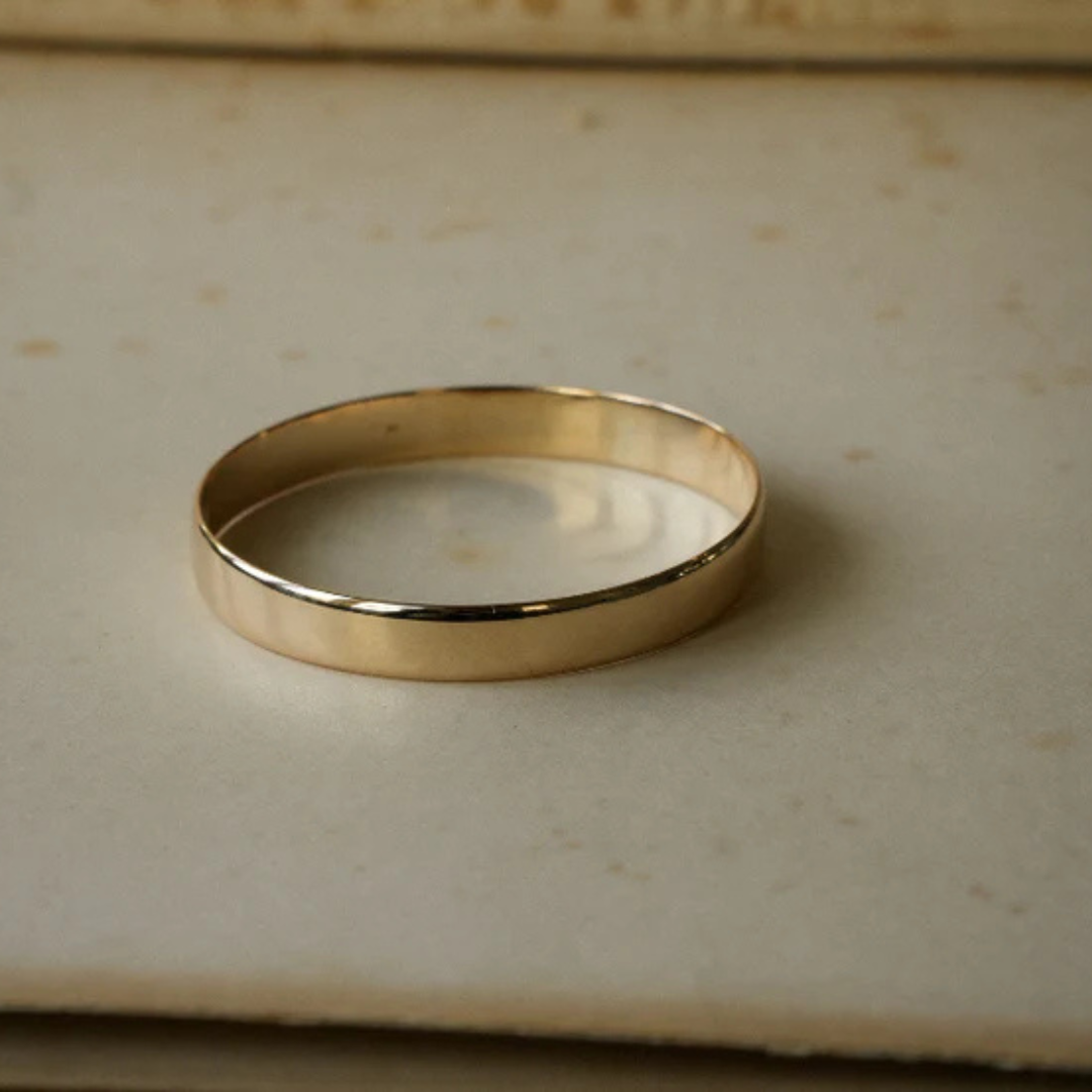 9ct Gold Thick Bangle