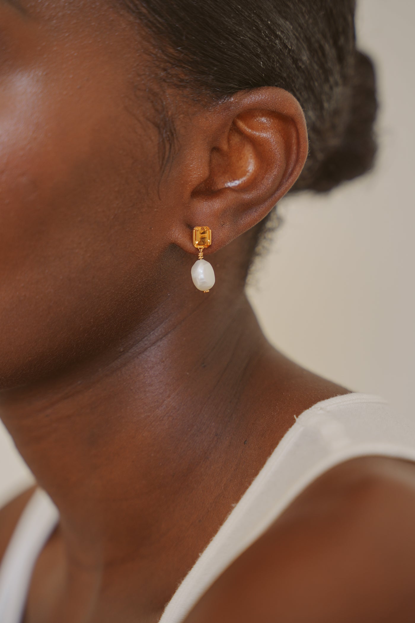 Audrey Pearl Earrings