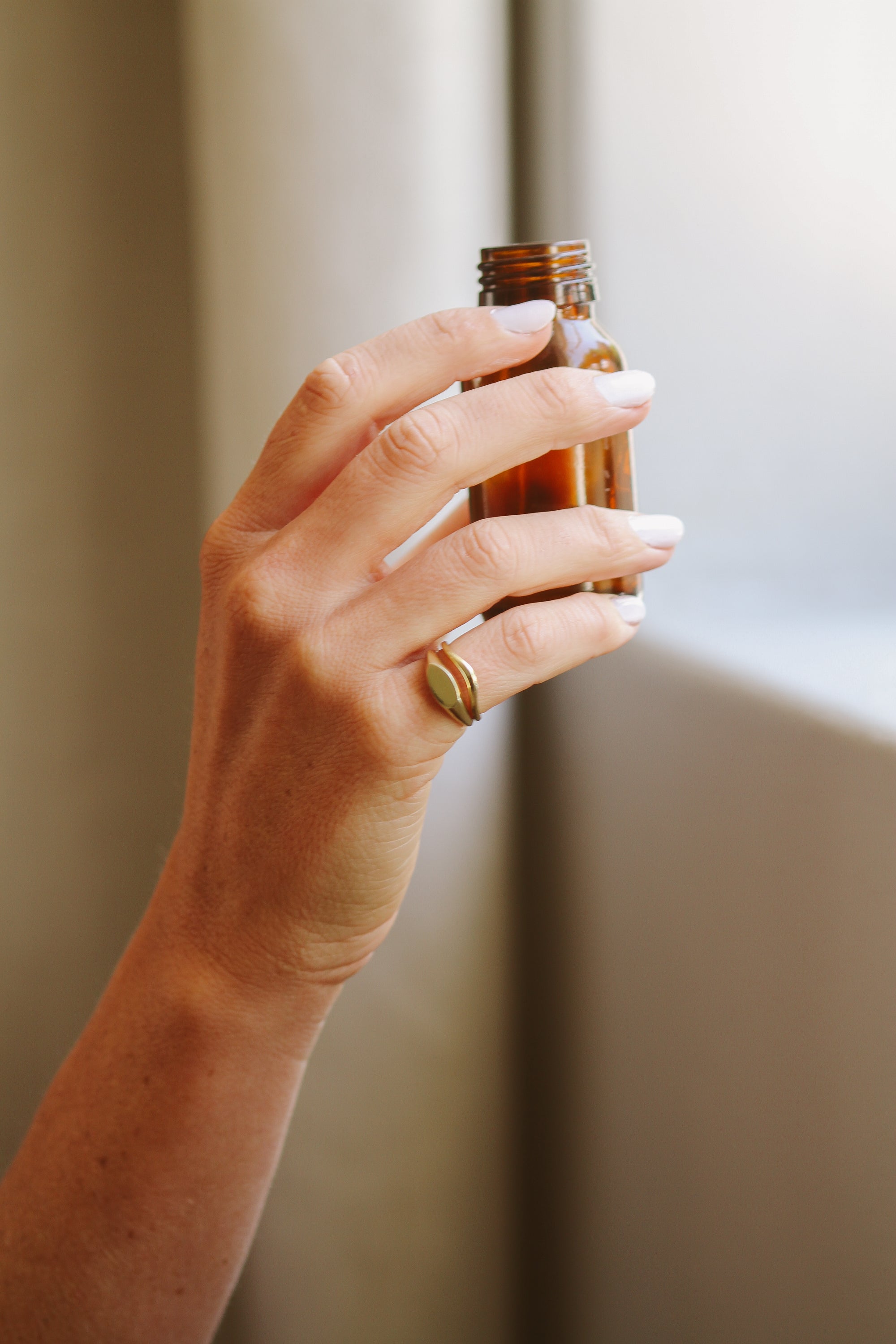 PLAIN ARCH RING - Sadie + Jean